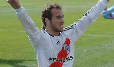 Ο Φερνάντο Μπελούτσι αποκαλύπτεται