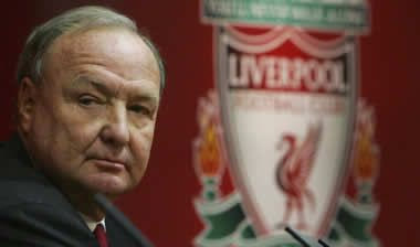 Διαψεύδει τα σενάρια πώλησης ο Χικς