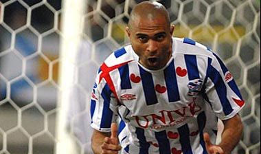 Εξασφάλισε άδεια εργασίας ο Αφόνσο Αλβες