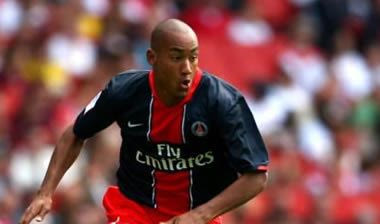 Ανανέωσε με την Παρί ο Αρνό