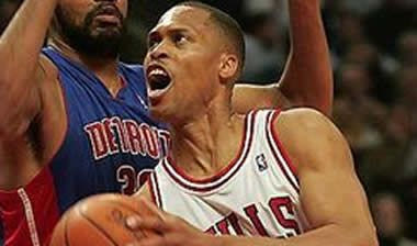 Στις υπηρεσίες των Celtics ο PJ Brown