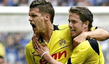 Ανανέωσε ο Κελ