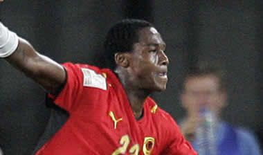 Προσπάθειες “Φέργκι” για άδεια εργασίας σε Μανούτσο