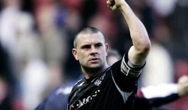 Ο Ρόμπινσον οργανωτής των… χούλιγκανς!