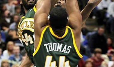 Στους Spurs o Thomas