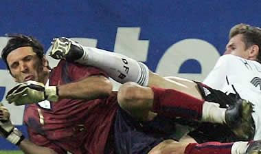 Μπουφόν: “Θέλω το Τσάμπιονς Λιγκ”