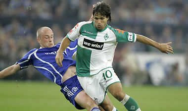 Οργιάζουν οι φήμες για Ντιέγκο, στο κόλπο και ο πατέρας του παίκτη