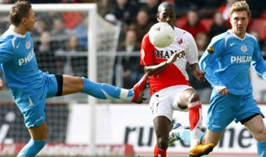 27η αγ.: Μοιράζει… ελπίδες η Αϊντχόφεν