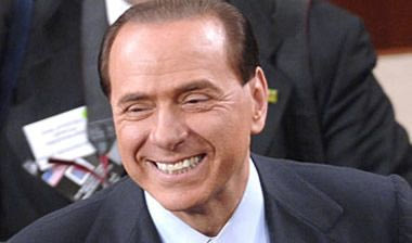 Μπερλουσκόνι: “Συνεχίζουμε με Αντσελότι”