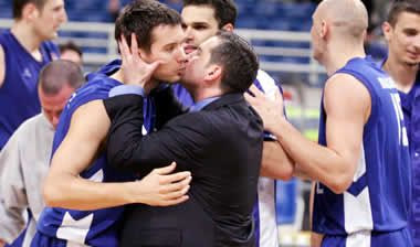 Ζούρος: “Με τη βοήθεια της τύχης”
