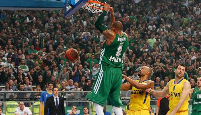 Σε φουλ ρυθμούς ο Μπατίστ