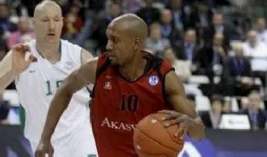 F8: Συνεχίζει στα ημιτελικά η Χιρόνα, άφησε έξω την Ούνικς