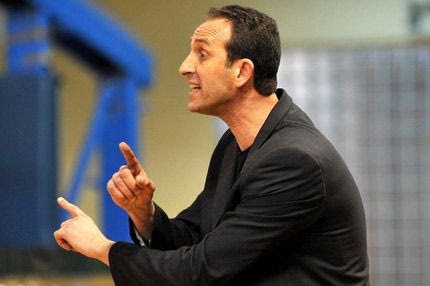 Ο Χουγκάζ πήρε τα ηνία από τον Αλεξανδρή στον Πανιώνιο