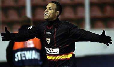 Ο “συνεπής” Φαμπιάνο μένει ως το 2010