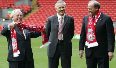 Το… κεφάλι του διευθυντή ζήτησε ο Χικς