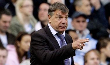 Επιστρέφει στους πάγκους ο Αλαρντάις