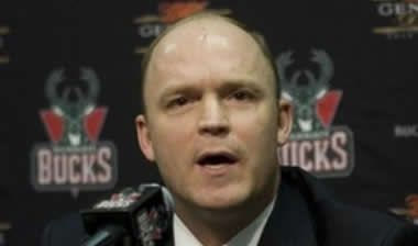 Με Skiles συνεχίζουν οι Bucks