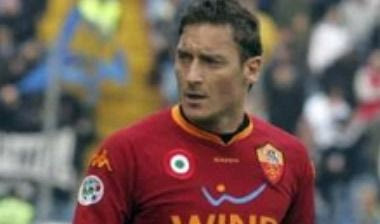 Συγγνώμη από Τότι, οργή από Μαντσίνι