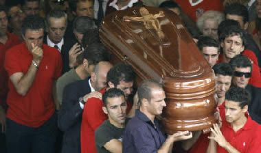 Παράπονα της οικογένειας Πουέρτα προς τη Σεβίλη