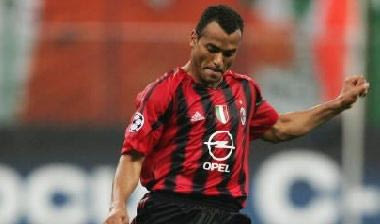 Καφού: “Δεν αποσύρομαι ακόμα”