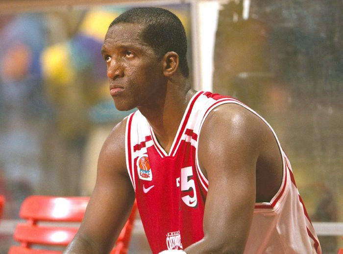 Οι ευχές του Ρίβερς για τα 500 παιχνίδια του Ολυμπιακού (VIDEO)