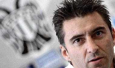 Τσαμπουκάς για πρώτη φορά ο Ζαγοράκης