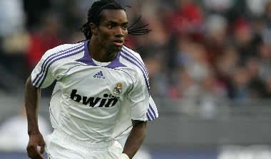 “Αετός” ο Μπαλμπόα, κλείνει και ο Μάρτινς