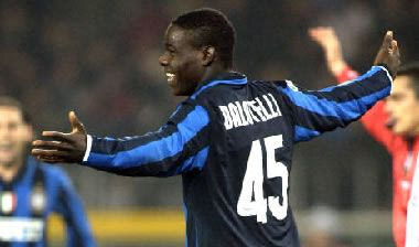 Μένει στην Ίντερ ο Μπαλοτέλι