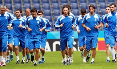 Με 4-3-3 για τη νίκη
