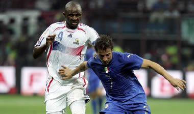 Δεν υπάρχει περίπτωση πέναλτι στο Ιταλία-Γαλλία