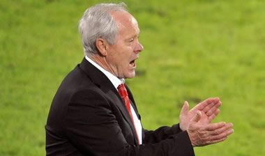 Ανάμεικτα συναισθήματα για Κουν