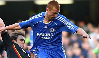 Στην Αστον Βίλα ο Σίντγουελ