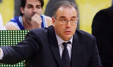 Εκκρεμούν οι οφειλές, περιμένει ο Σκουρτόπουλος