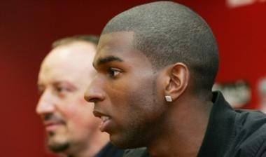 “Ολυμπιακή” κλήση του Μπάμπελ φοβάται ο Μπενίτεθ