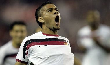 Περνάει τα εργομετρικά και ανακοινώνεται ο Άλβες