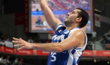 Yπέγραψε στην Εφές ο Κακιούζης