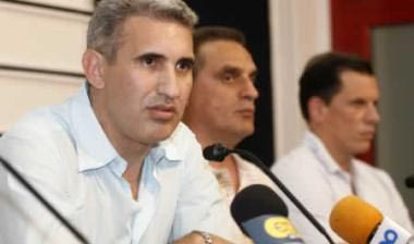 (Φαίνεται να) κάνει πίσω ο Δρόσος