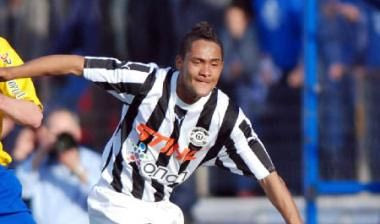 Ανανέωσε με Πιερικό ο Φρέντερικς