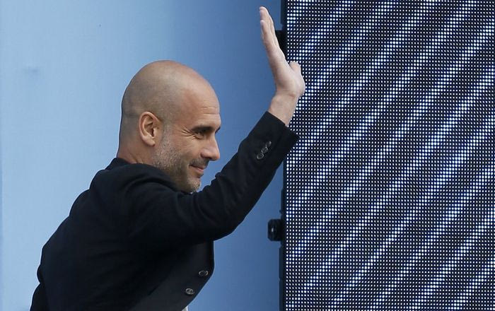 Κοσμοσυρροή στο Μάντσεστερ για Γκουαρδιόλα