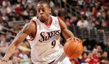 Έμεινε στους Sixers o Iguodala
