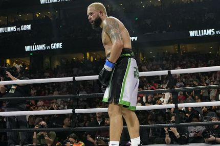 Ο Ντερόν Γουίλιαμς ανέβηκε στο ρινγκ για πρώτη και τελευταία φορά, αλλά βγήκε νικητής