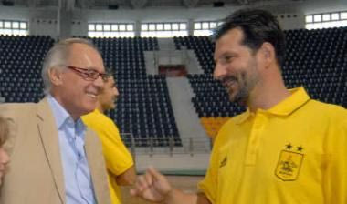 Τζεβελέκης: “Λίγα λόγια, πολλά έργα”