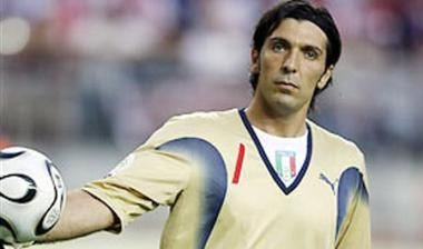 Διαψεύδει τα περί πρότασης από τη Σίτι ο Μπουφόν