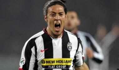 Ανανέωσε ο Καμορανέζι