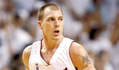 Αποχώρησε από την αγωνιστική δράση ο Jason Williams (video)