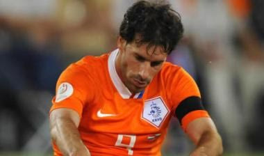 Τέλος από την εθνική Ολλανδίας ο φαν Νίστελροϊ