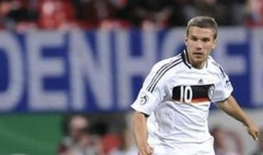 Ο Χένες προειδοποιεί τον Ποντόλσκι