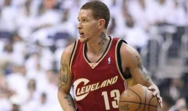 Έδεσαν West οι Cavs