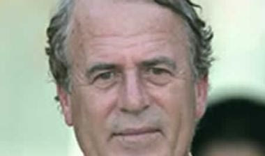 Ο Ντενιζλί στον πάγκο της Μπεσίκτας