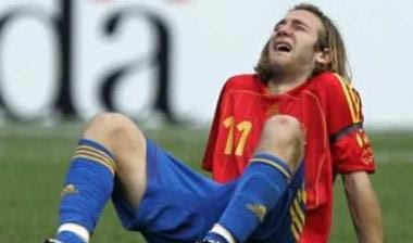 Νοκ άουτ ο Καπέλ για ένα μήνα